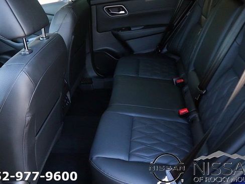 New 2026 Nissan Rogue Platinum w/ Platinum Premium Package AWD/4WD image 13