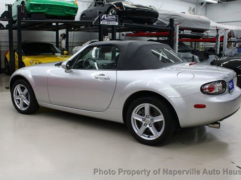 Used 2006 MAZDA MX-5 Miata Touring image 45