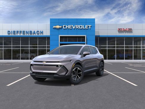 New 2026 Chevrolet Equinox EV LT image 8