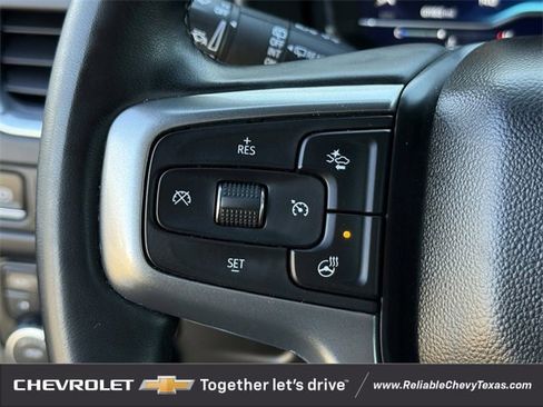 Used 2023 Chevrolet Suburban Premier image 13