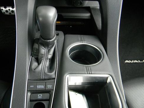 Used 2019 Toyota Avalon Touring w/ All Weather Liner Package FWD image 18