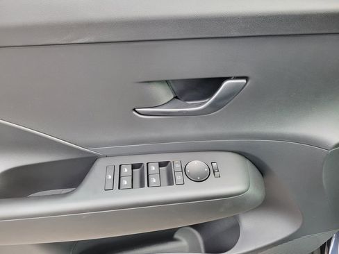 Used 2026 Hyundai Kona SEL Sport FWD image 8