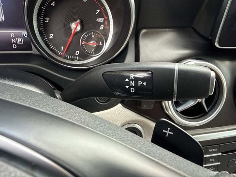 Used 2019 Mercedes-Benz GLA 250 image 35