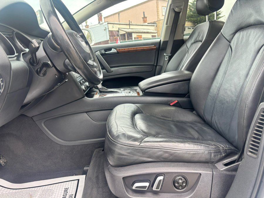 Used 2015 Audi Q7 3.0T Premium w/ Technology Package AWD/4WD image 17