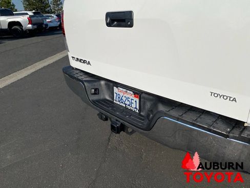 Used 2012 Toyota Tundra 4x4 Double Cab w/ SR5 Pkg image 12