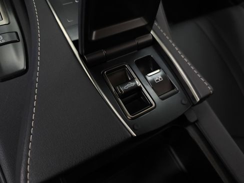 Certified 2023 Lexus LC 500 Convertible image 33