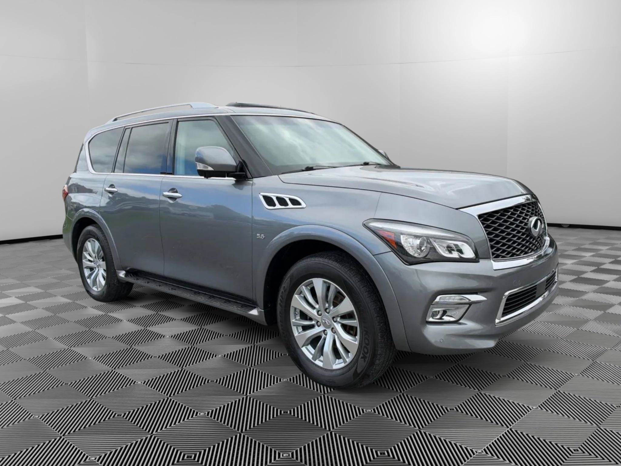 Used 2017 INFINITI QX80 4WD w/ All Season Package image 2