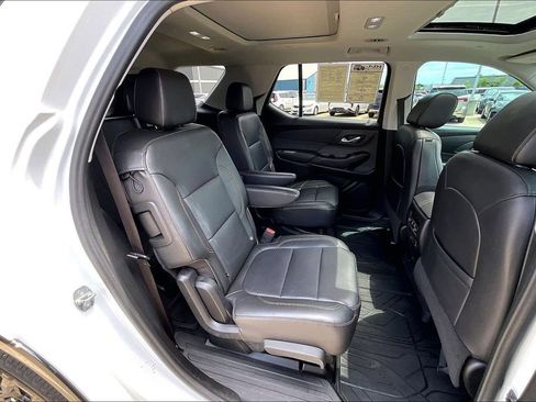 Used 2021 Chevrolet Traverse Premier w/ Redline Edition AWD/4WD image 26