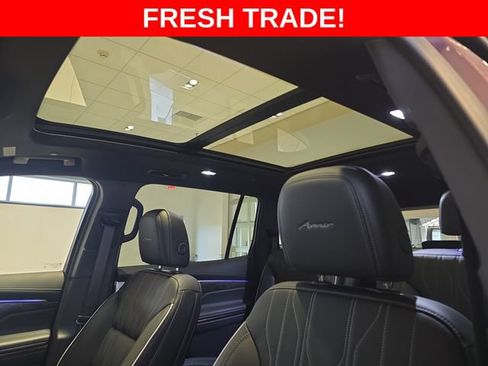 Used 2025 Buick Enclave Avenir w/ Super Cruise Package AWD/4WD image 21