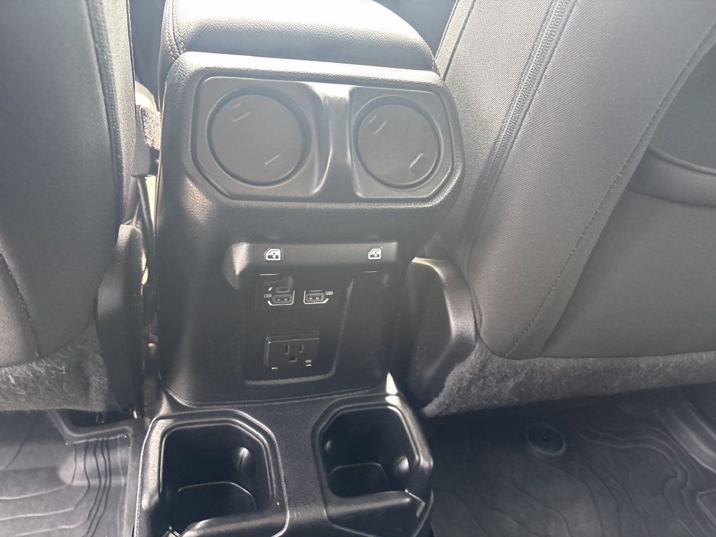 Used 2021 Jeep Wrangler Unlimited Sahara w/ Cold Weather Group AWD/4WD image 32