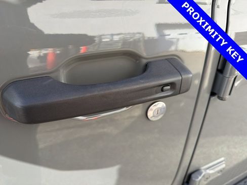 Certified 2021 Jeep Gladiator Overland w/ Popular Equipment Package image 2