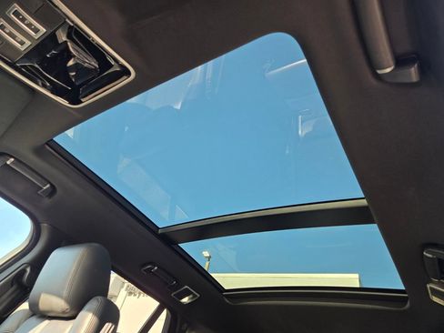 Used 2017 Land Rover Range Rover AWD/4WD image 41