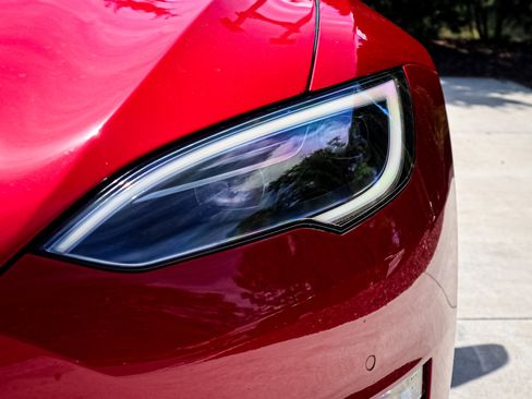 Used 2023 Tesla Model S AWD/4WD image 6