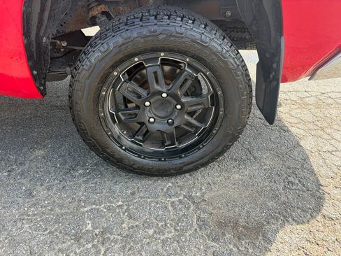 Used 2014 Toyota Tundra SR5 AWD/4WD image 12