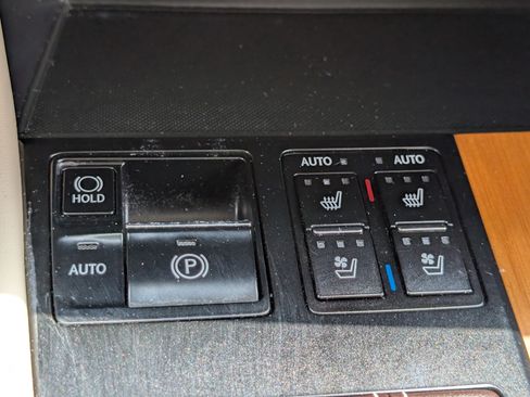 Used 2019 Lexus RX 350 AWD w/ Navigation Package image 26