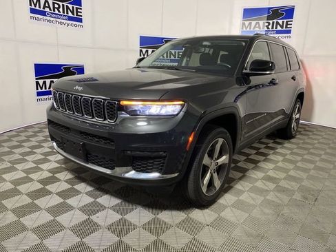Used 2022 Jeep Grand Cherokee L Limited image 14