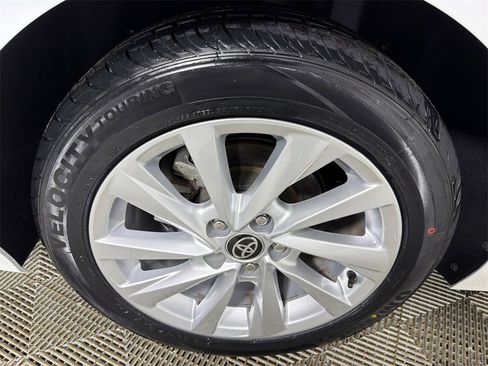 Used 2023 Toyota Camry LE image 17