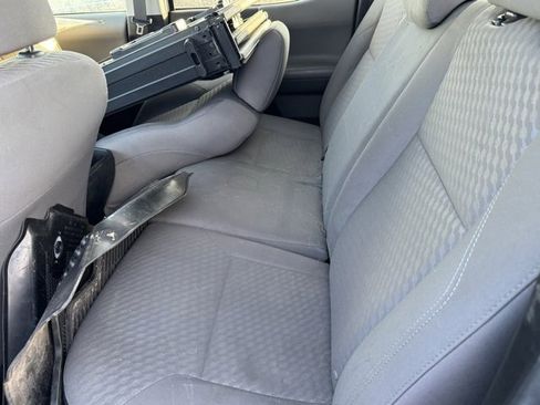Certified 2022 Toyota Tacoma SR image 6