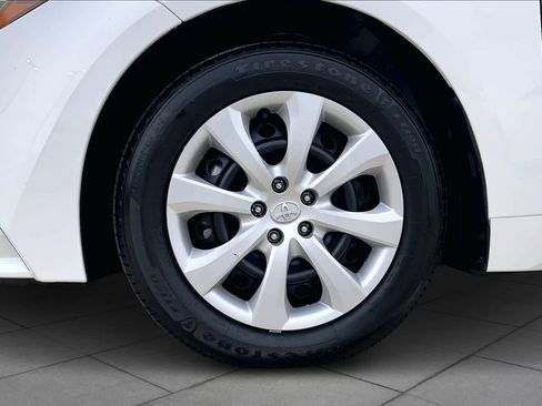 Used 2025 Toyota Corolla LE image 10