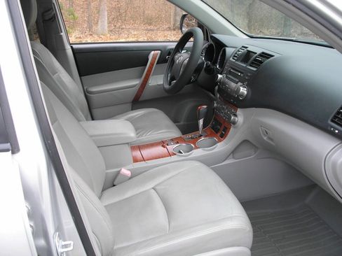 Used 2009 Toyota Highlander Limited image 8
