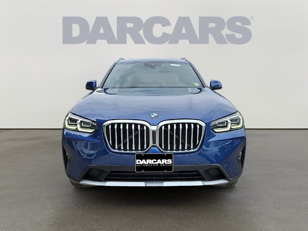 Used 2023 BMW X3 xDrive30i w/ Convenience Package AWD/4WD image 2