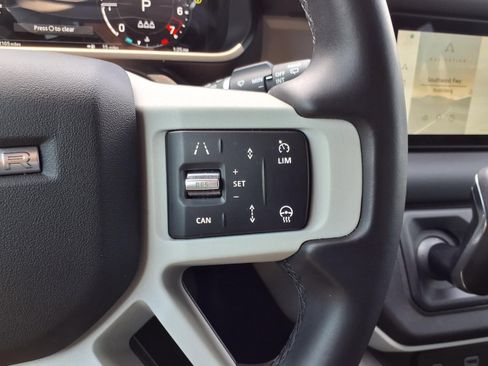 Used 2024 Land Rover Defender 110 S AWD/4WD image 17