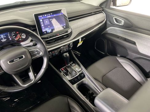 Used 2022 Jeep Compass Latitude w/ Convenience Group image 21