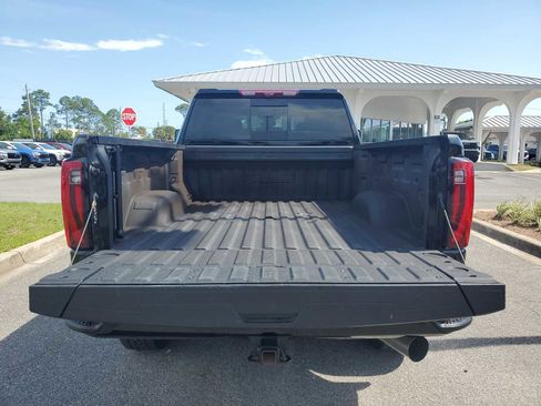 Used 2025 GMC Sierra 3500 Denali Ultimate AWD/4WD image 5