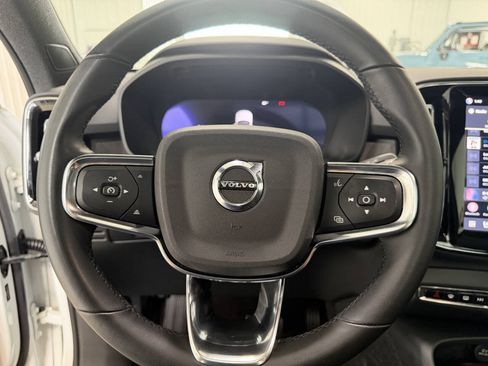 Used 2023 Volvo C40 P8 Recharge Ultimate AWD/4WD image 18