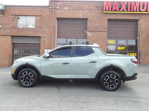 Used 2022 Hyundai Santa Cruz SEL w/ Activity Package image 2