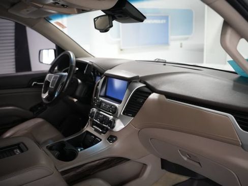 Used 2016 GMC Yukon SLT AWD/4WD image 25