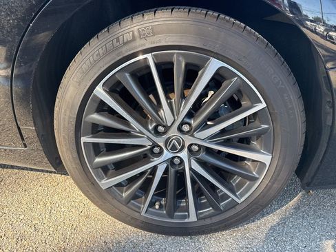 Used 2023 Lexus ES 350 w/ Premium Package image 12