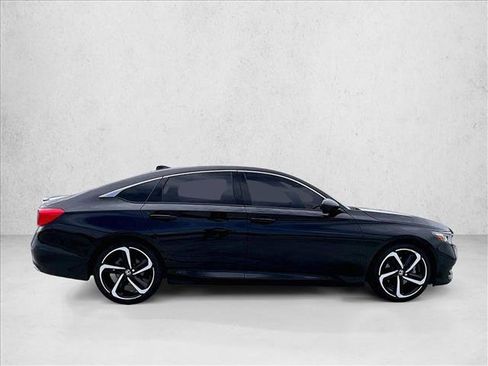 Used 2019 Honda Accord Sport image 5