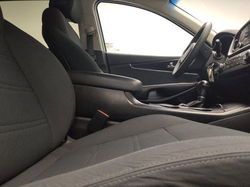 Used 2016 Kia Sorento LX FWD image 21