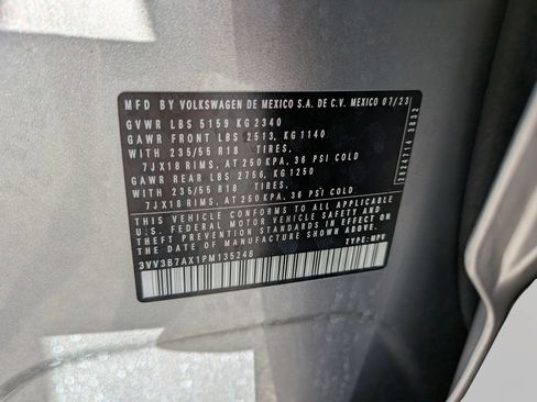 Used 2023 Volkswagen Tiguan SE FWD image 34