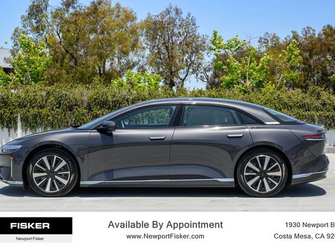 Used 2024 Lucid Air Touring AWD/4WD image 3