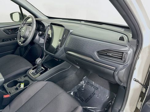 Certified 2025 Subaru Forester Premium image 37