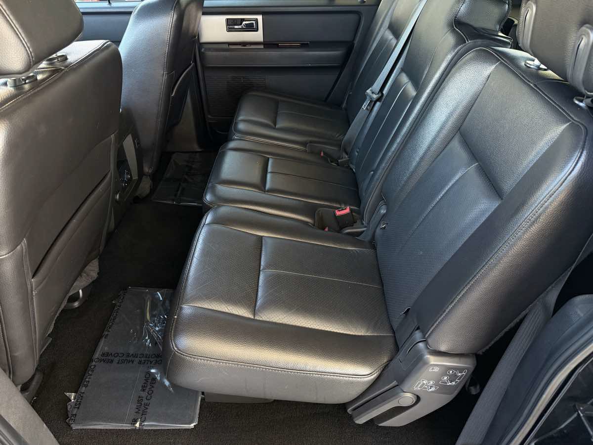 Used 2010 Ford Expedition EL Limited RWD image 19