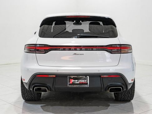 Used 2022 Porsche Macan image 8