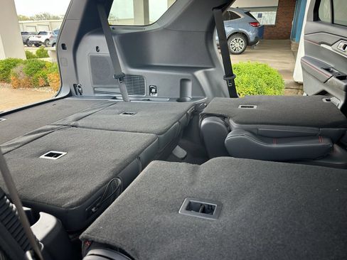 New 2026 Ford Explorer ST image 39