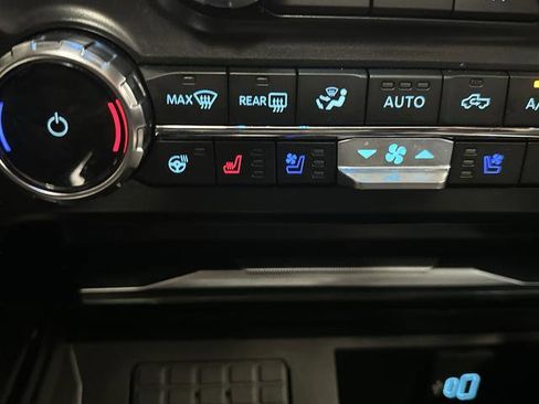 Used 2026 Ford F250 Platinum image 14