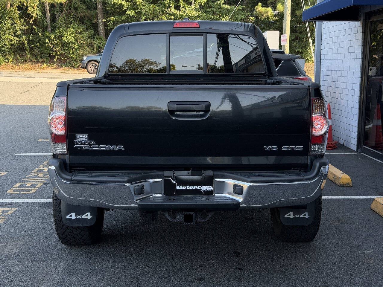 Used 2010 Toyota Tacoma 4x4 Double Cab w/ TRD Off-Road Pkg image 6
