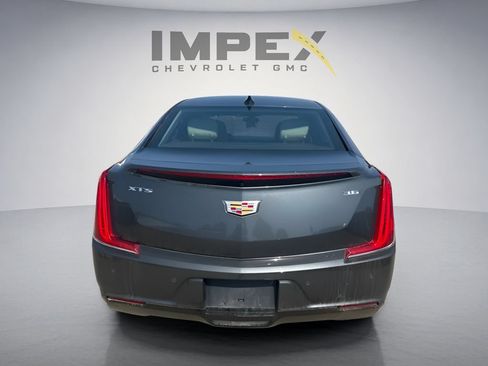 Used 2018 Cadillac XTS FWD image 4