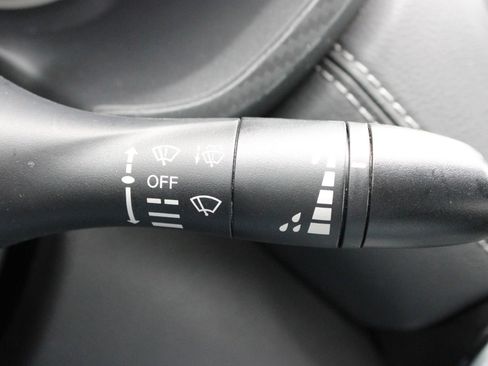 Used 2024 Nissan Sentra SV FWD image 28