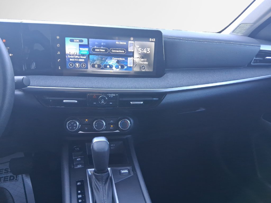 Used 2025 Nissan Kicks SV FWD image 22