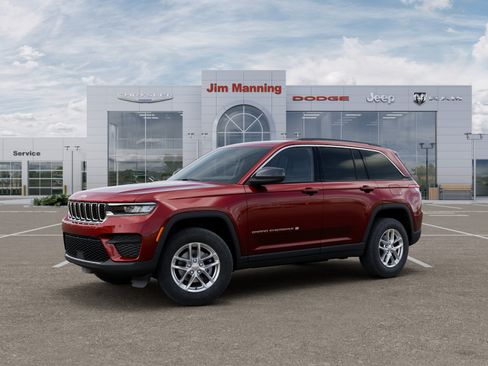 New 2026 Jeep Grand Cherokee Laredo RWD image 2