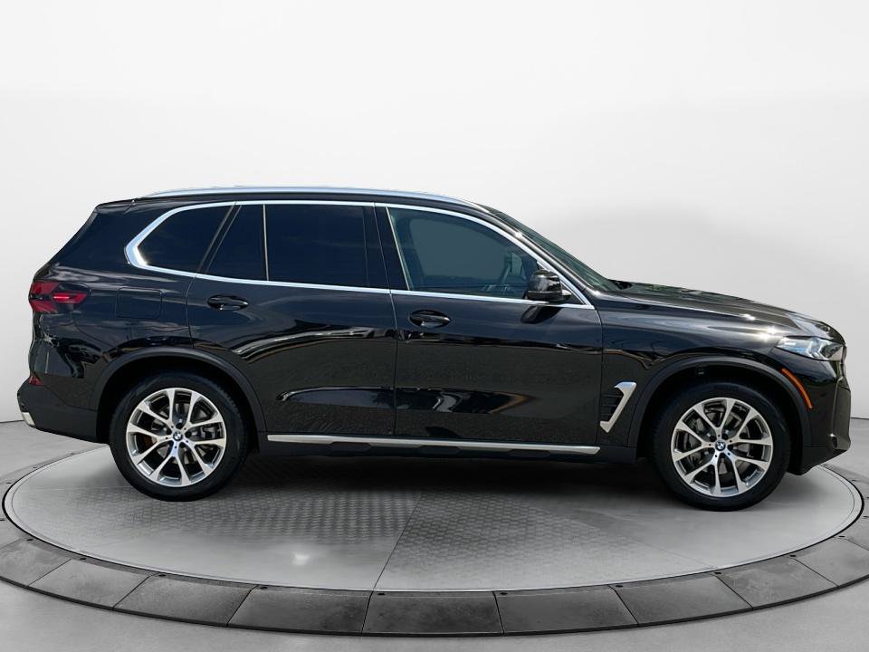 Used 2024 BMW X5 sDrive40i w/ Premium Package RWD image 8