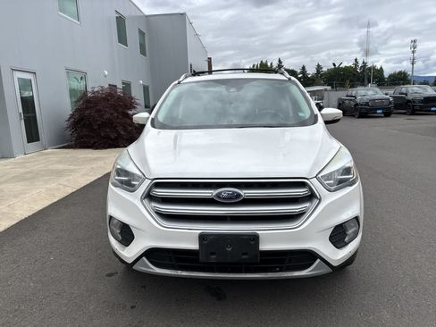 Used 2017 Ford Escape Titanium w/ Equipment Group 301A FWD image 7