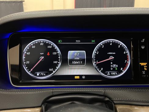 Used 2014 Mercedes-Benz S 550 Sedan image 16