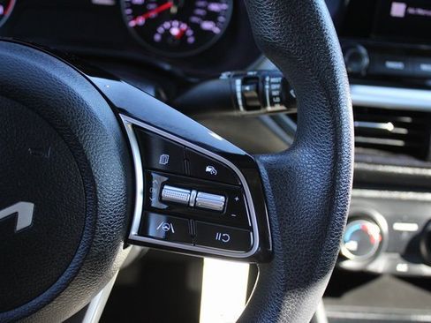 Certified 2024 Kia Forte LXS image 11